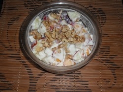 Obstsalat mit Vanillejoghurt