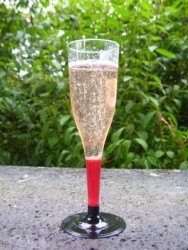Foto: Sekt-Cocktail © Astrid Maria Kauertz/PIXELIO