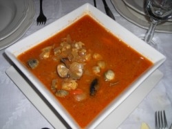 Foto: Fischsuppe © Maria Jacob/PIXELIO
