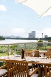 Essen im Freien: Bonner Restaurant Oliveto unter den 50 besten Restaurants