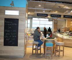 Flughafen-Gastronomie: Neues Marktcafé BRE öffnet am Bremer Airport