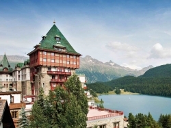 Forbes Star Awards 2022: Schweizer Badrutt's Palace Hotel erhält 5 Sterne