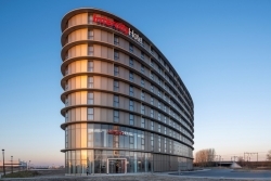 Deutsche Hospitality: IntercityHotel eröffnet am Flughafen Amsterdam