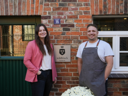 Wolfsburg: mein.lieblingsort Hotels eröffnet Restaurant wildfrisch Gutsküche X fritz in Wolfsburg